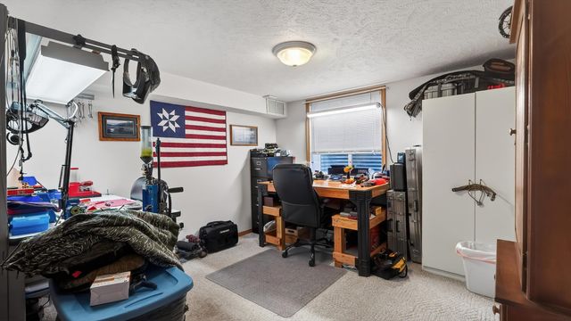 1118 E Eastview Dr, Spokane, WA 99208