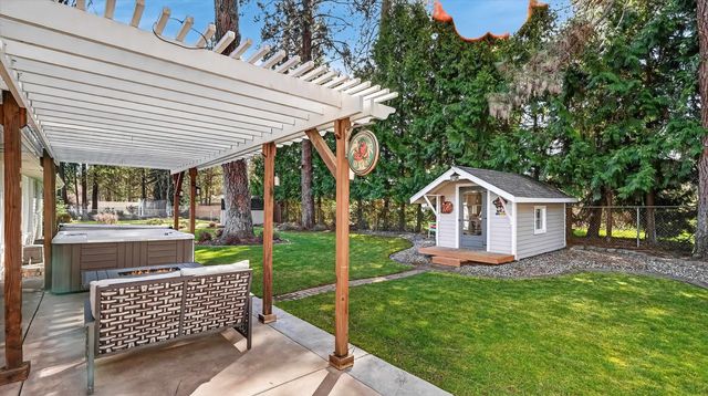 1118 E Eastview Dr, Spokane, WA 99208