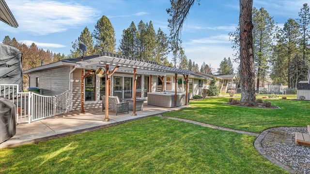 1118 E Eastview Dr, Spokane, WA 99208