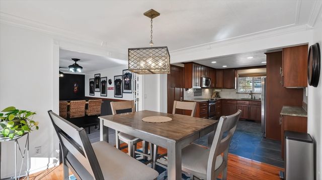 1118 E Eastview Dr, Spokane, WA 99208