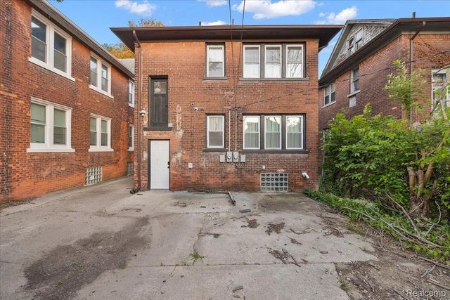 2256 W Philadelphia Street, Detroit, MI 48206
