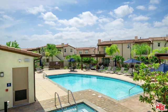 4417 Paxton Place, Calabasas, CA 91302