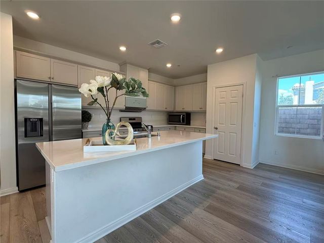 4301 S Malibu Avenue, Ontario, CA 91761