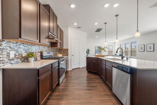 1609 Sonny DR, Leander, TX 78641