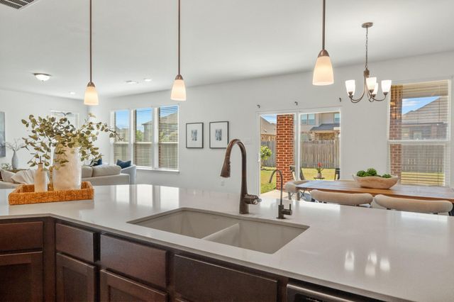 1609 Sonny DR, Leander, TX 78641