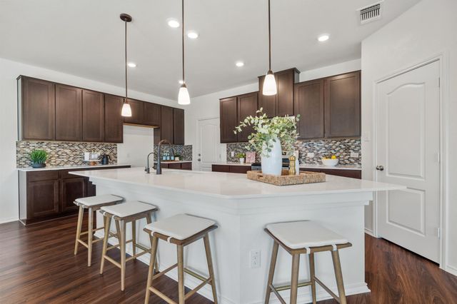 1609 Sonny DR, Leander, TX 78641