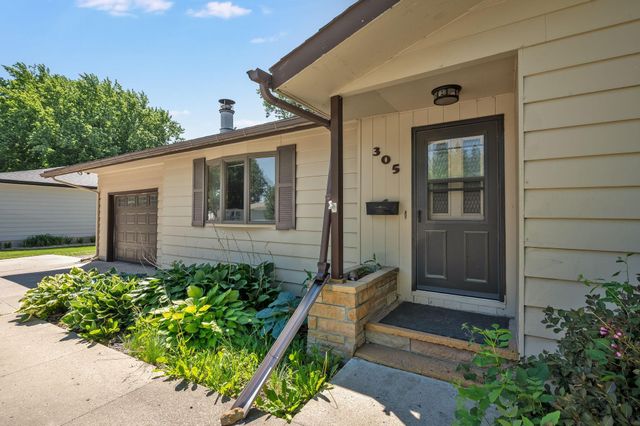 305 Maywood Avenue, Eagle Lake, MN 56024