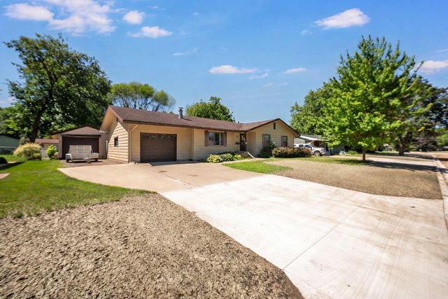 305 Maywood Avenue, Eagle Lake, MN 56024
