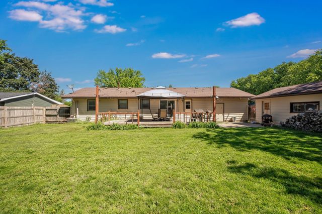 305 Maywood Avenue, Eagle Lake, MN 56024
