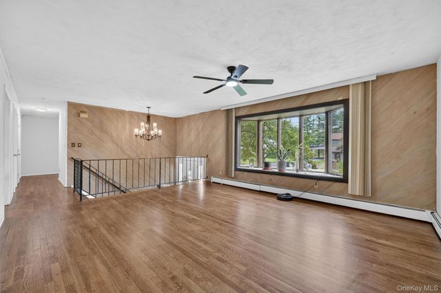 19 Victoria Drive, Newburgh, NY 12550