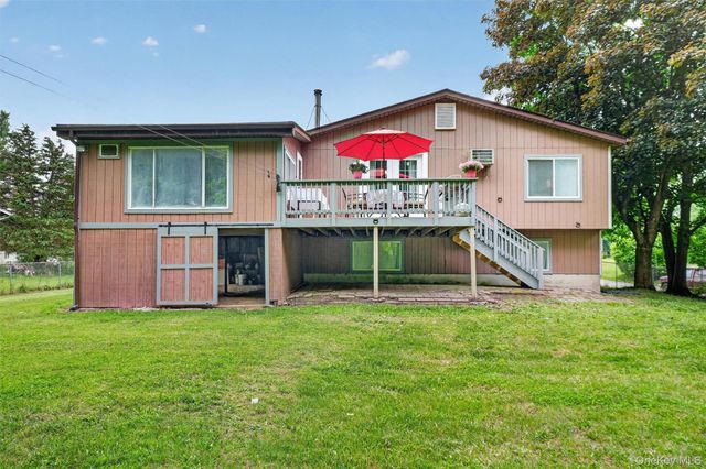 19 Victoria Drive, Newburgh, NY 12550