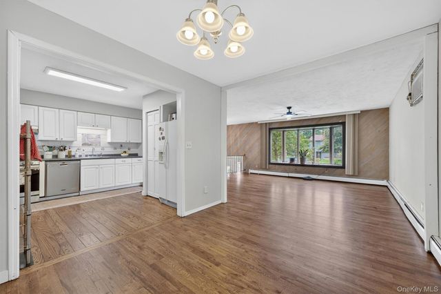 19 Victoria Drive, Newburgh, NY 12550