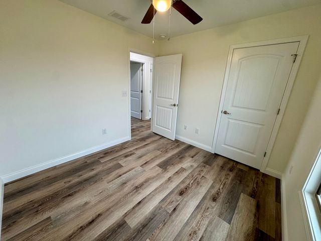 571 Middle Crk Way, Berea, KY 40403