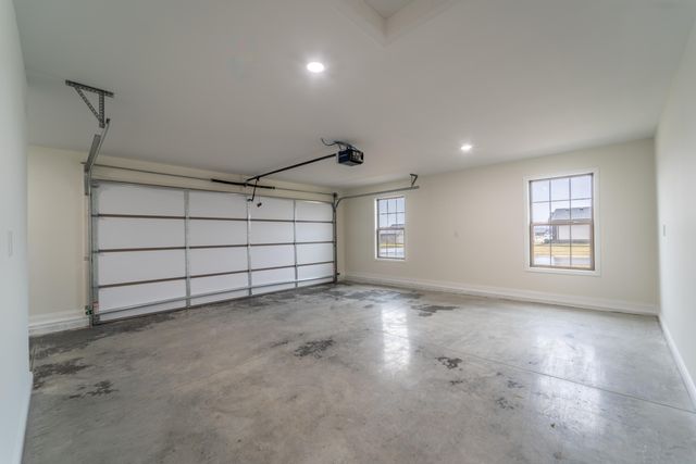 571 Middle Crk Way, Berea, KY 40403