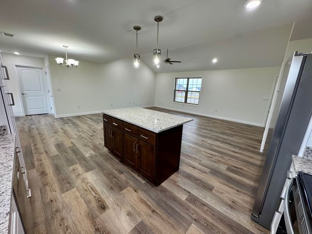 571 Middle Crk Way, Berea, KY 40403