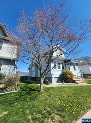 23 Park Avenue, Garfield, NJ 07026