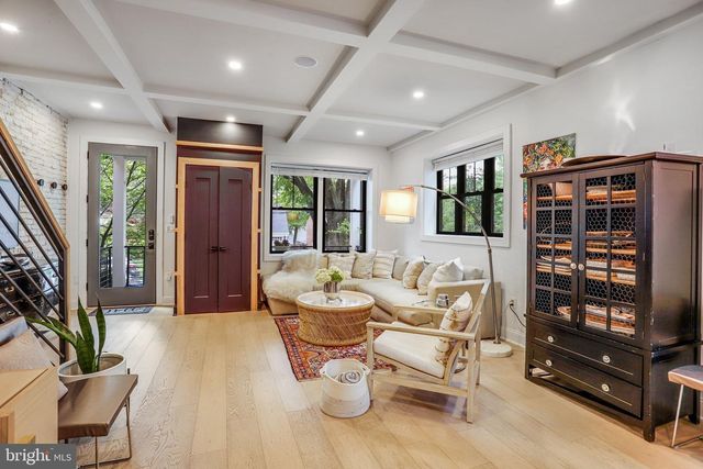 5119 45TH ST NW, Washington, DC 20016