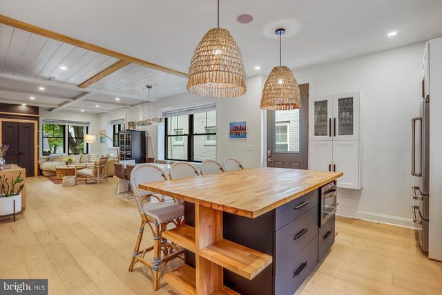 5119 45TH ST NW, Washington, DC 20016