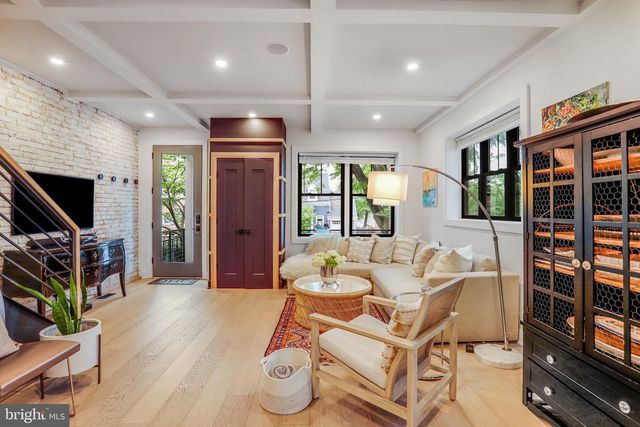 5119 45TH ST NW, Washington, DC 20016