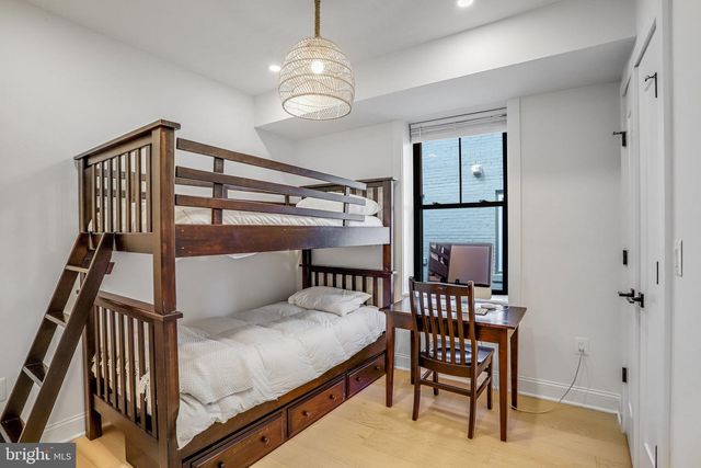 5119 45TH ST NW, Washington, DC 20016