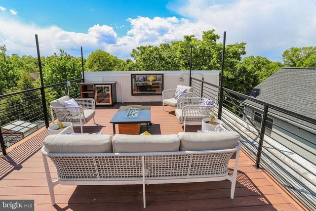 5119 45TH ST NW, Washington, DC 20016