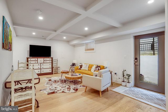 5119 45TH ST NW, Washington, DC 20016