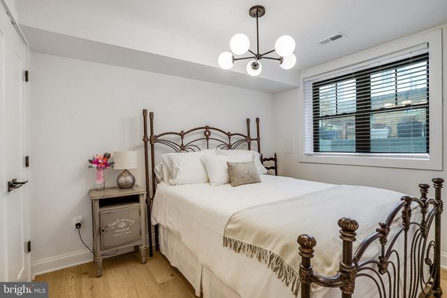 5119 45TH ST NW, Washington, DC 20016