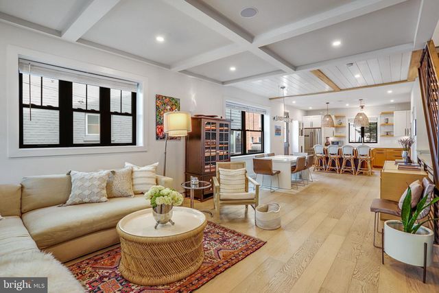 5119 45TH ST NW, Washington, DC 20016