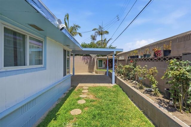 8802 Los Flores, Buena Park, CA 90620