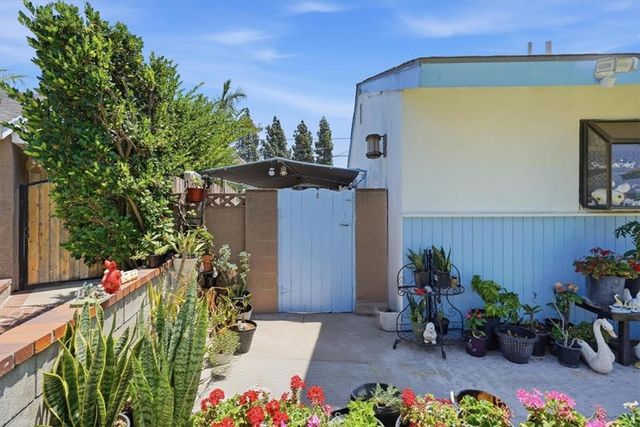 8802 Los Flores, Buena Park, CA 90620