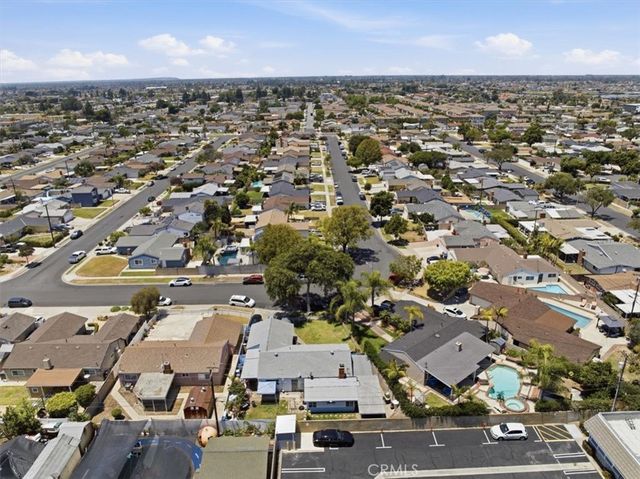 8802 Los Flores, Buena Park, CA 90620