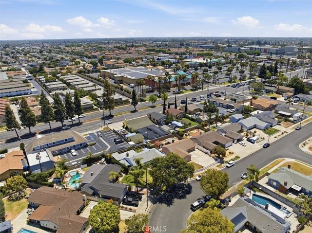 8802 Los Flores, Buena Park, CA 90620