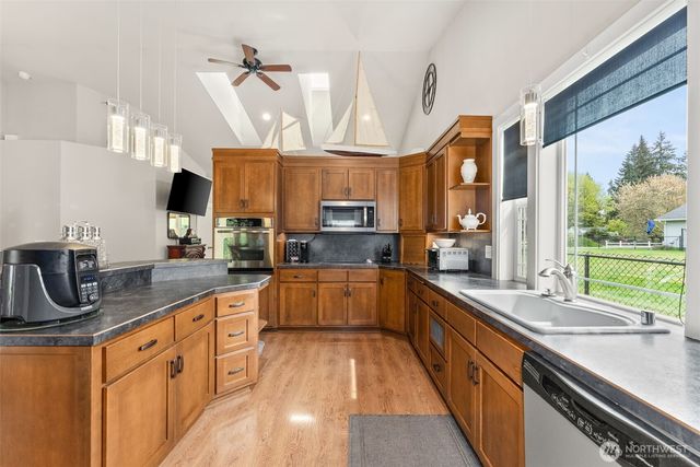 11715 Scott Creek Drive SW, Olympia, WA 98512