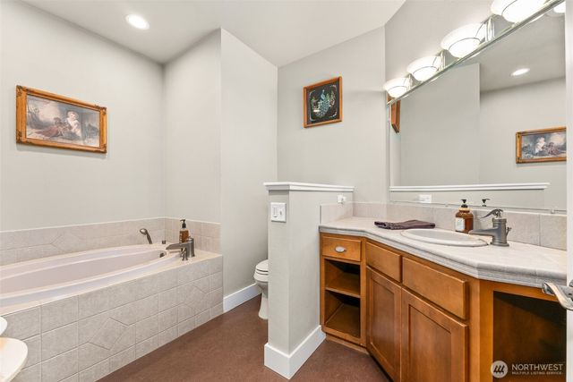 11715 Scott Creek Drive SW, Olympia, WA 98512