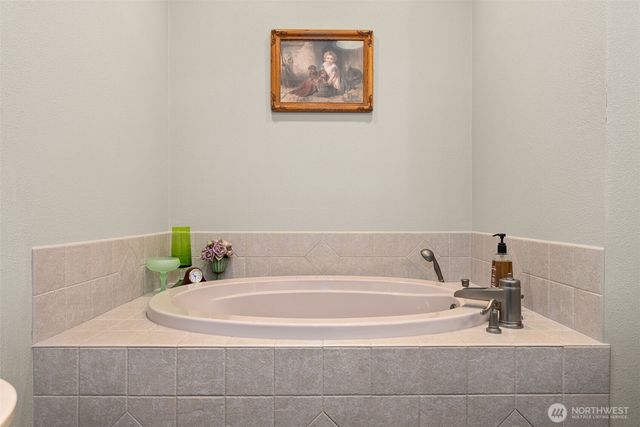 11715 Scott Creek Drive SW, Olympia, WA 98512