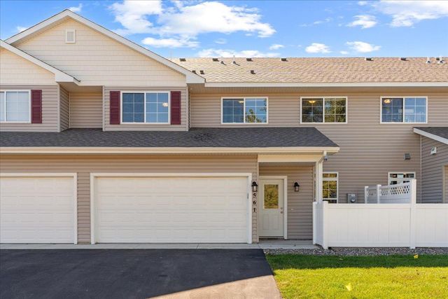 561 19th Place SE, Cambridge, MN 55008