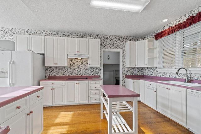 3621 Pine Hollow Drive, Clayton, NC 27520