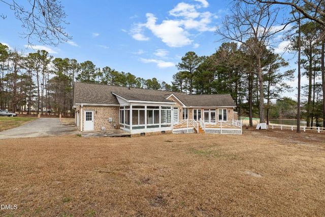 3621 Pine Hollow Drive, Clayton, NC 27520