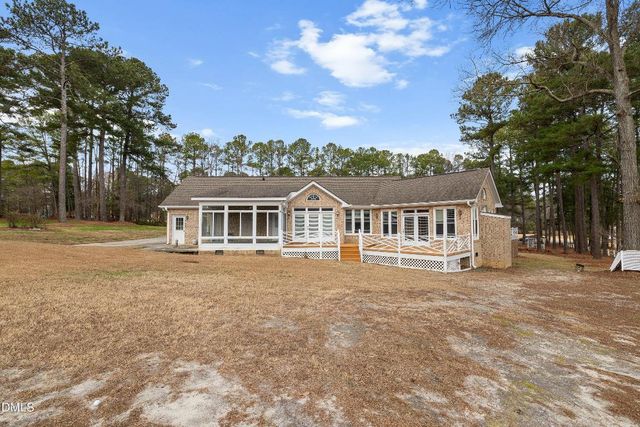 3621 Pine Hollow Drive, Clayton, NC 27520