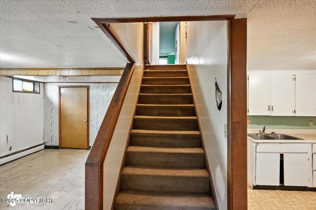 4204 Greenland Drive, Anchorage, AK 99517