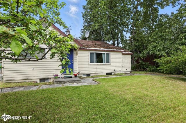 4204 Greenland Drive, Anchorage, AK 99517