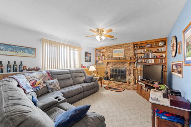 2042 Lewis Ave, Salina, KS 67401