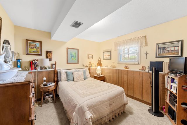 2042 Lewis Ave, Salina, KS 67401