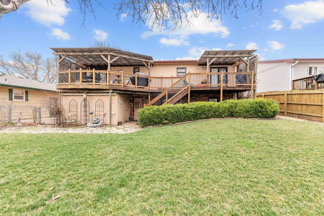 2042 Lewis Ave, Salina, KS 67401