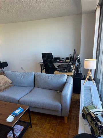 44 Washignton 1013, Brookline, MA 02445