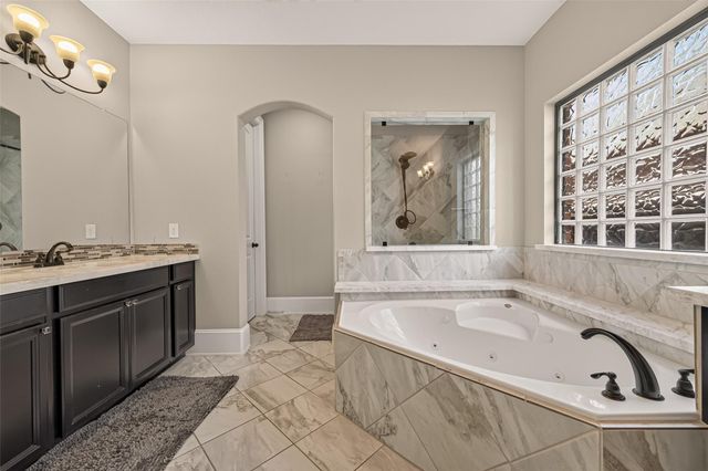1918 Donna Temple Court, Richmond, TX 77469