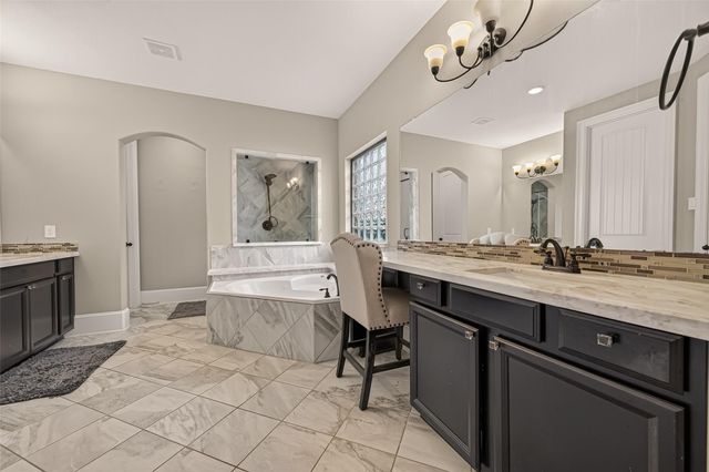 1918 Donna Temple Court, Richmond, TX 77469