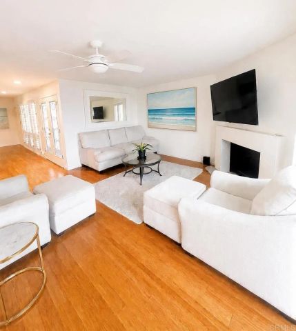 48 Antigua Court, Coronado, CA 92118