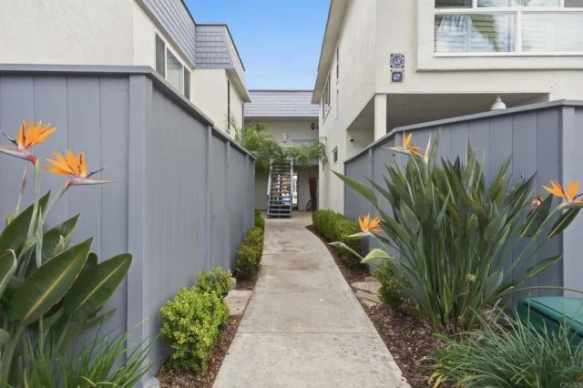 48 Antigua Court, Coronado, CA 92118