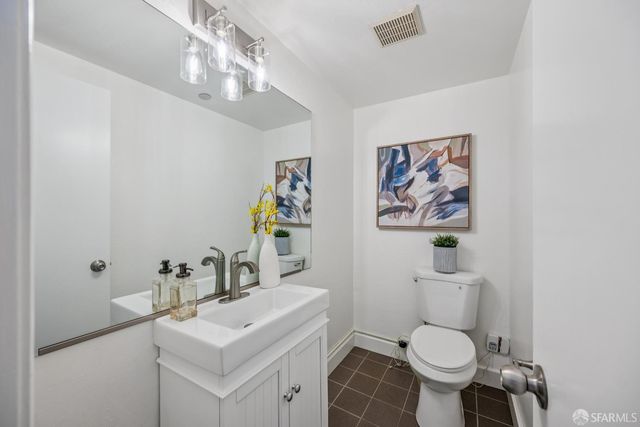 2 Fallon Place 23, San Francisco, CA 94133